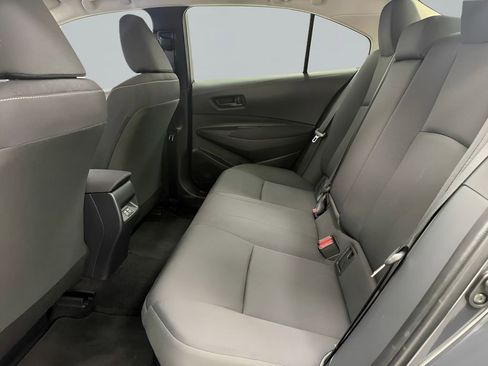 Used 2025 Toyota Corolla LE FWD image 13