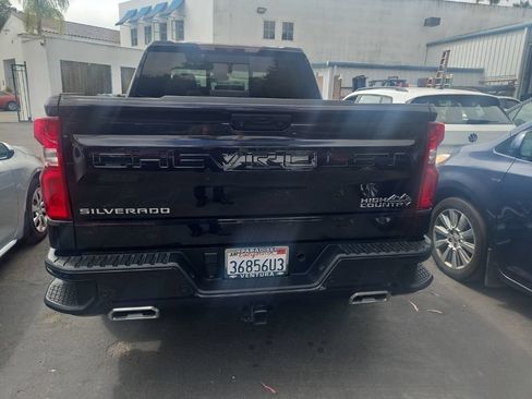 Used 2023 Chevrolet Silverado 1500 High Country w/ High Country Premium Package AWD/4WD image 8