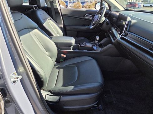 Certified 2024 Kia Sportage EX image 14