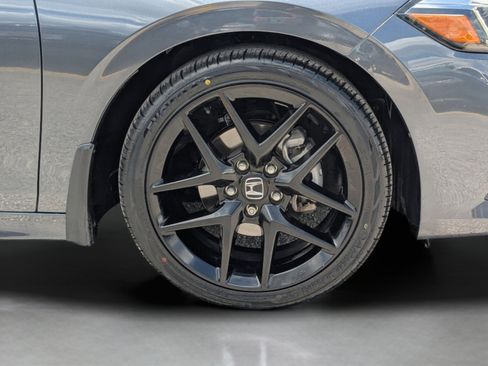 Used 2023 Honda Civic Sport image 29
