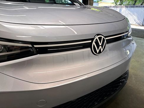 Certified 2022 Volkswagen ID.4 Pro RWD image 34