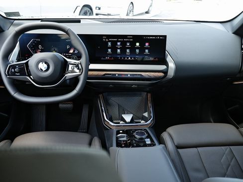 Used 2026 BMW X3 xDrive30 w/ Premium Package image 25