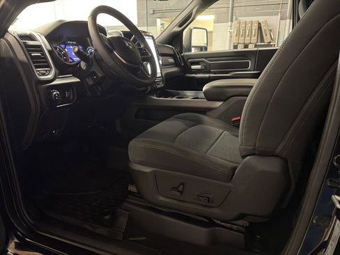 Used 2025 RAM 3500 Big Horn image 3