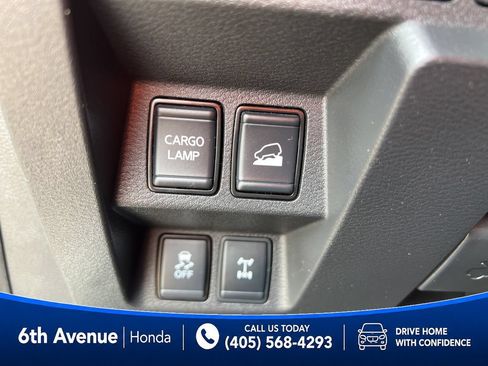 Used 2023 Nissan Frontier PRO-4X w/ Tow Package AWD/4WD image 35