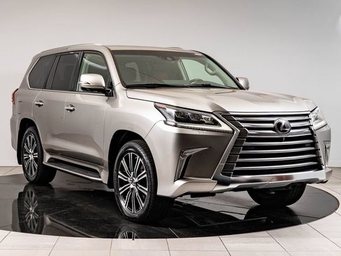 Certified 2021 Lexus LX 570 4WD w/ Luxury Package image 12
