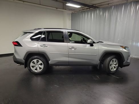 Used 2019 Toyota RAV4 LE w/ Carpet Mat Package AWD/4WD image 9