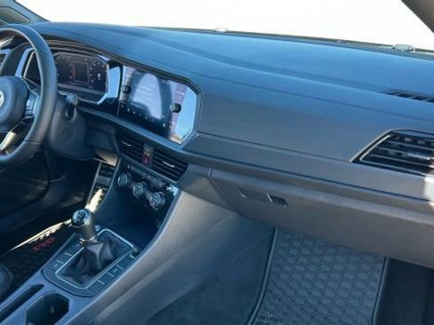 Used 2019 Volkswagen Jetta GLI Autobahn image 18