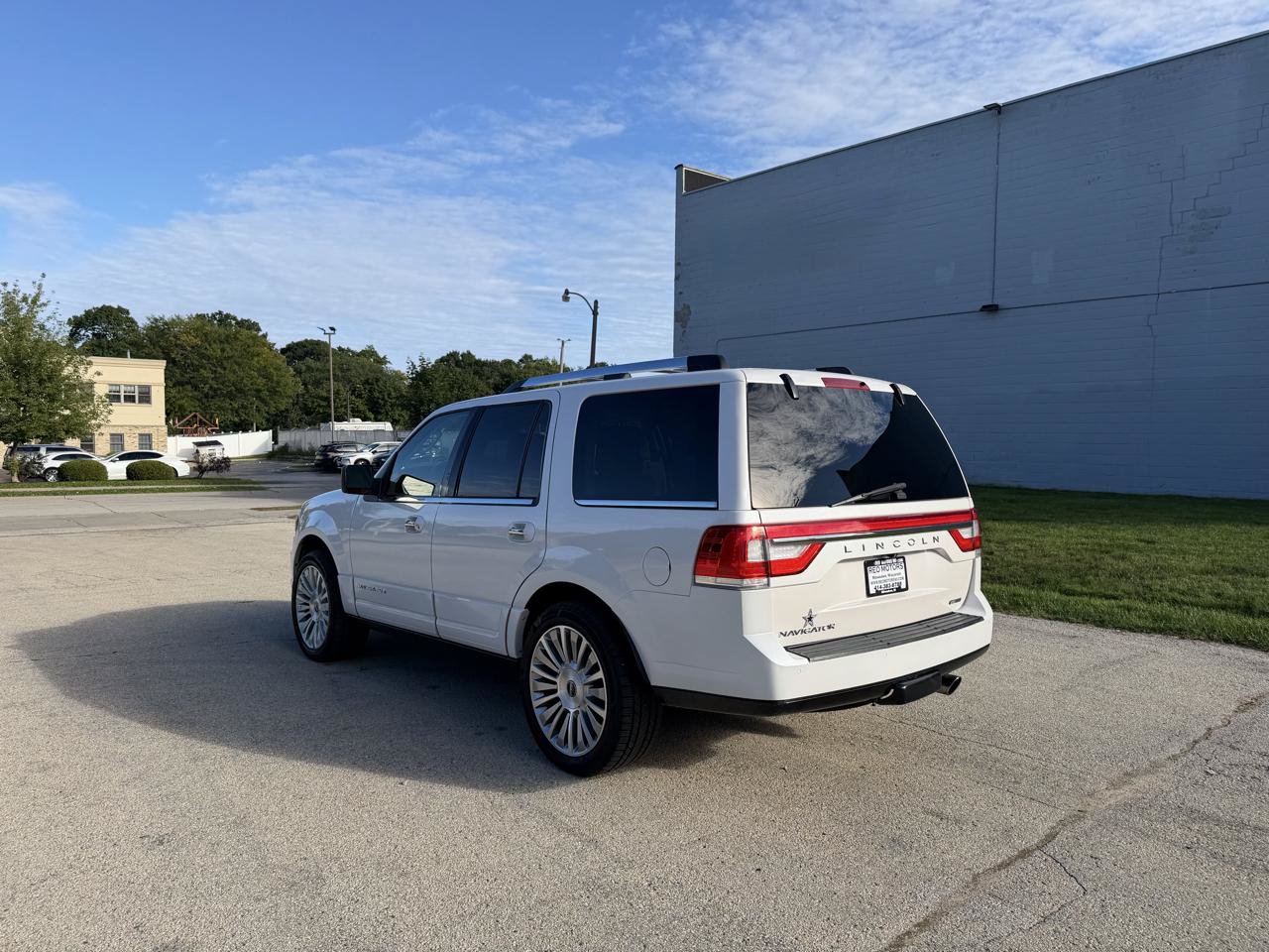 Used 2015 Lincoln Navigator 4WD w/ Equipment Group 101A Reserve image 5