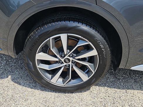 Certified 2023 Audi Q5 2.0T Premium Plus AWD/4WD image 9