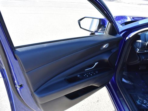 Used 2022 Hyundai Elantra Limited w/ Cargo Package image 25