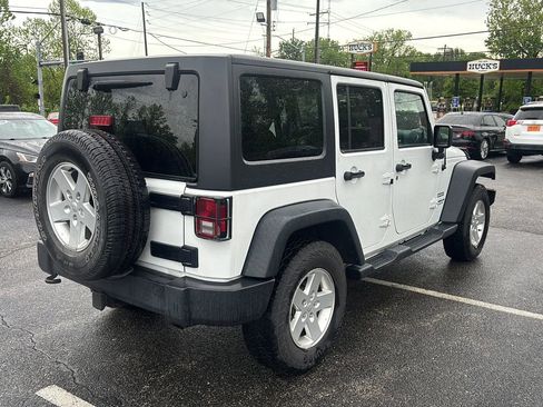 Used 2015 Jeep Wrangler Unlimited Sport w/ Quick Order Package 24S AWD/4WD image 5