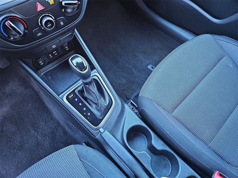 Used 2020 Hyundai Accent SE image 23