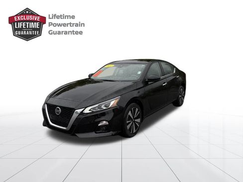 Certified 2022 Nissan Altima 2.5 SL image 1