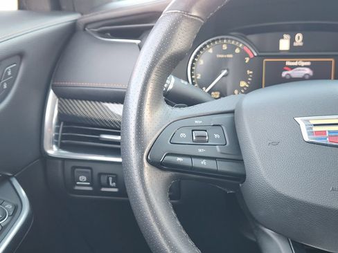 Used 2019 Cadillac XT4 Sport FWD image 28