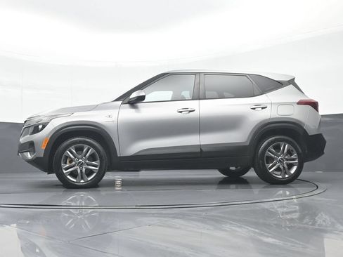 Used 2021 Kia Seltos LX AWD/4WD image 27