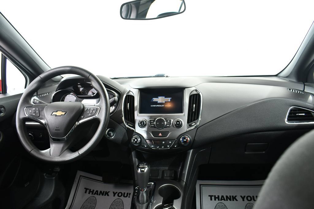 Used 2017 Chevrolet Cruze LT w/ Sun And Sound Package FWD image 7
