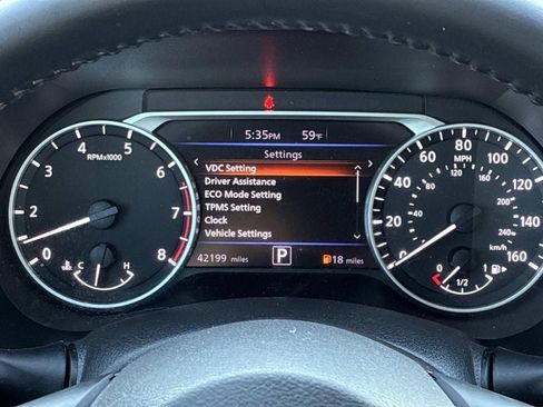 Used 2020 Nissan Sentra SV w/ Trunk Package FWD image 26