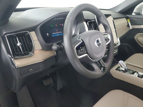 Certified 2026 Volvo XC90 B6 Plus w/ Protection Package Premier AWD/4WD image 25