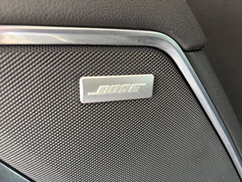 Used 2025 GMC Sierra 1500 SLT AWD/4WD image 13
