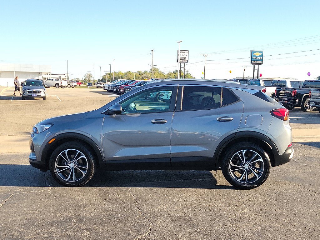Used 2022 Buick Encore GX Select FWD image 3