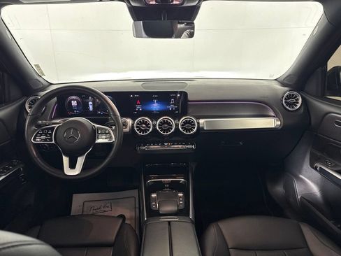 Used 2022 Mercedes-Benz GLB 250 4MATIC image 30