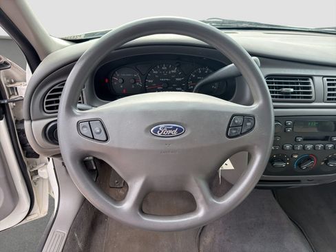 Used 2003 Ford Taurus SE FWD image 10