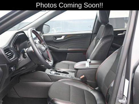 Used 2025 Ford Escape ST-Line Select AWD/4WD image 6