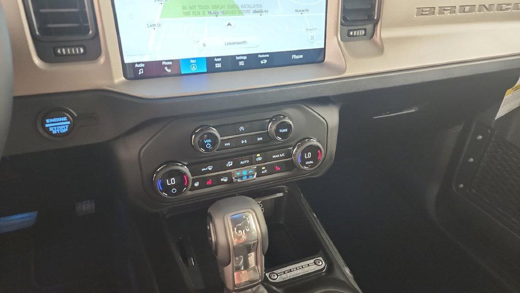 New 2026 Ford Bronco Outer Banks AWD/4WD image 16