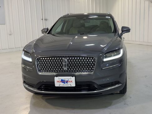 Used 2022 Lincoln Nautilus Reserve w/ Equipment Group 201A image 4