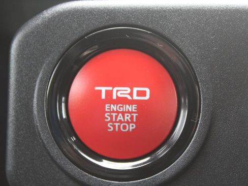 Used 2025 Toyota 4Runner TRD Sport AWD/4WD image 35