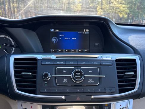 Used 2014 Honda Accord LX image 23