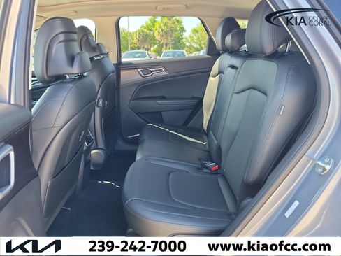 Certified 2025 Kia Sportage EX w/ Premium Package FWD image 12