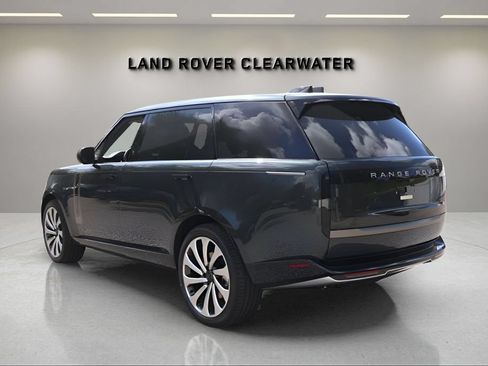 New 2026 Land Rover Range Rover Long Wheelbase SE AWD/4WD image 3