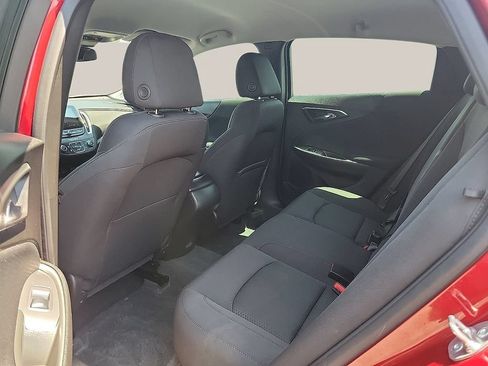 Used 2025 Chevrolet Malibu RS FWD image 9