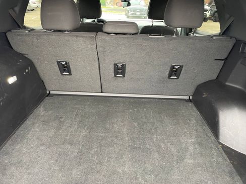 Used 2025 Chevrolet Equinox LT image 31