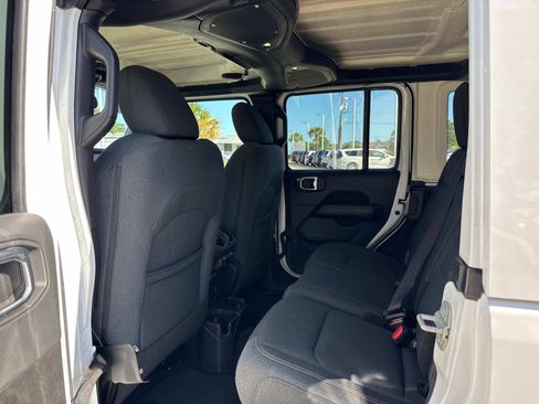 Certified 2024 Jeep Wrangler Unlimited Sahara AWD/4WD image 16