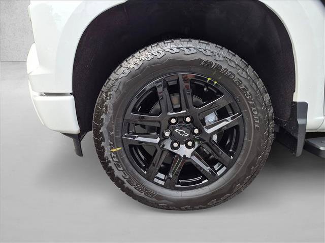 New 2026 Chevrolet Silverado 1500 RST w/ Dark Appearance Package AWD/4WD image 10