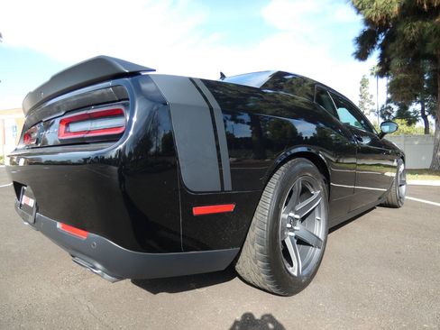 Used 2017 Dodge Challenger R/T Scat Pack w/ Dynamics Package image 8