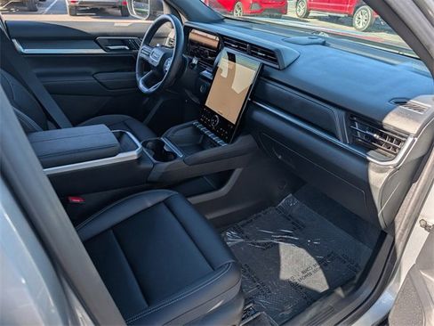 Used 2025 GMC Terrain Elevation w/ Elevation Premium Package image 25