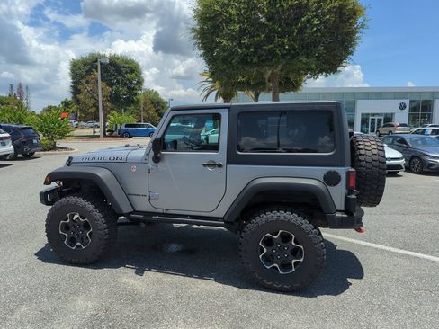 Used 2016 Jeep Wrangler Rubicon AWD/4WD image 10