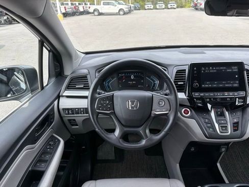 Used 2024 Honda Odyssey EX-L image 13