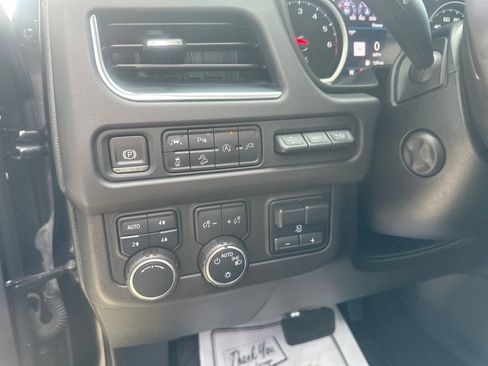 Used 2021 Chevrolet Suburban High Country w/ Premium Package AWD/4WD image 31