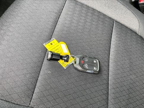 Used 2022 Chevrolet Silverado 2500 LT w/ Convenience Package image 15