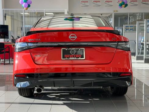 New 2026 Nissan Sentra SR w/ SR Premium Package FWD image 5