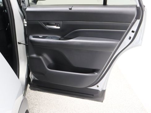 Used 2024 Toyota Grand Highlander AWD Hybrid image 36