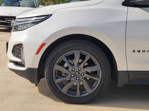 Used 2022 Chevrolet Equinox RS w/ RS Leather Package FWD image 10