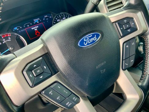 Used 2021 Ford F250 Platinum image 40