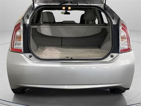 Used 2015 Toyota Prius Two FWD image 18