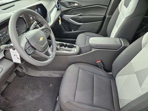 New 2026 Chevrolet Trax LS w/ LS Convenience Package FWD image 14