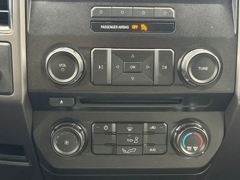 Used 2017 Ford F150 XLT image 25